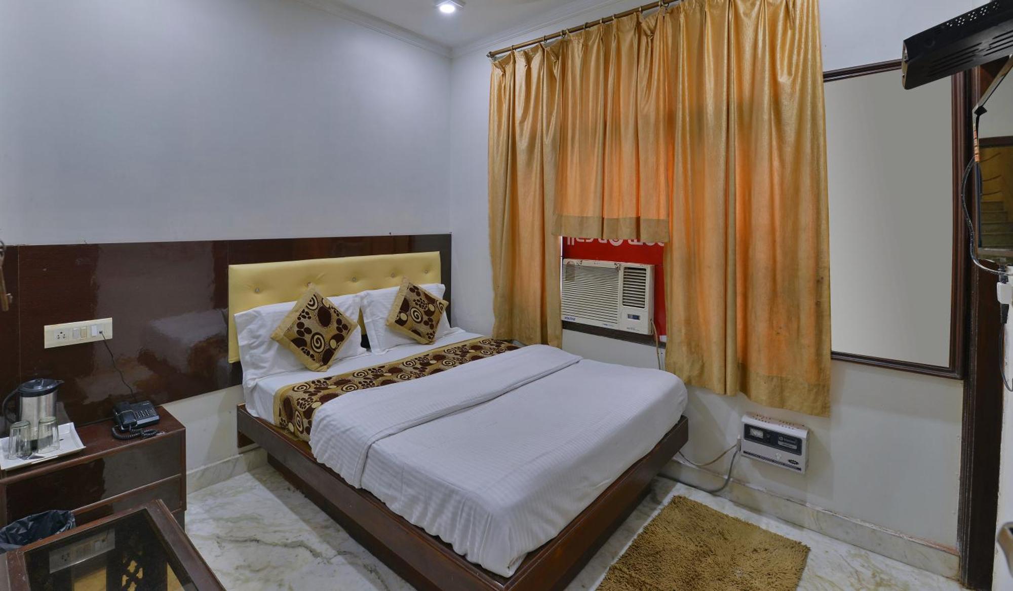 Hotel Family Spot Nuova Delhi Esterno foto